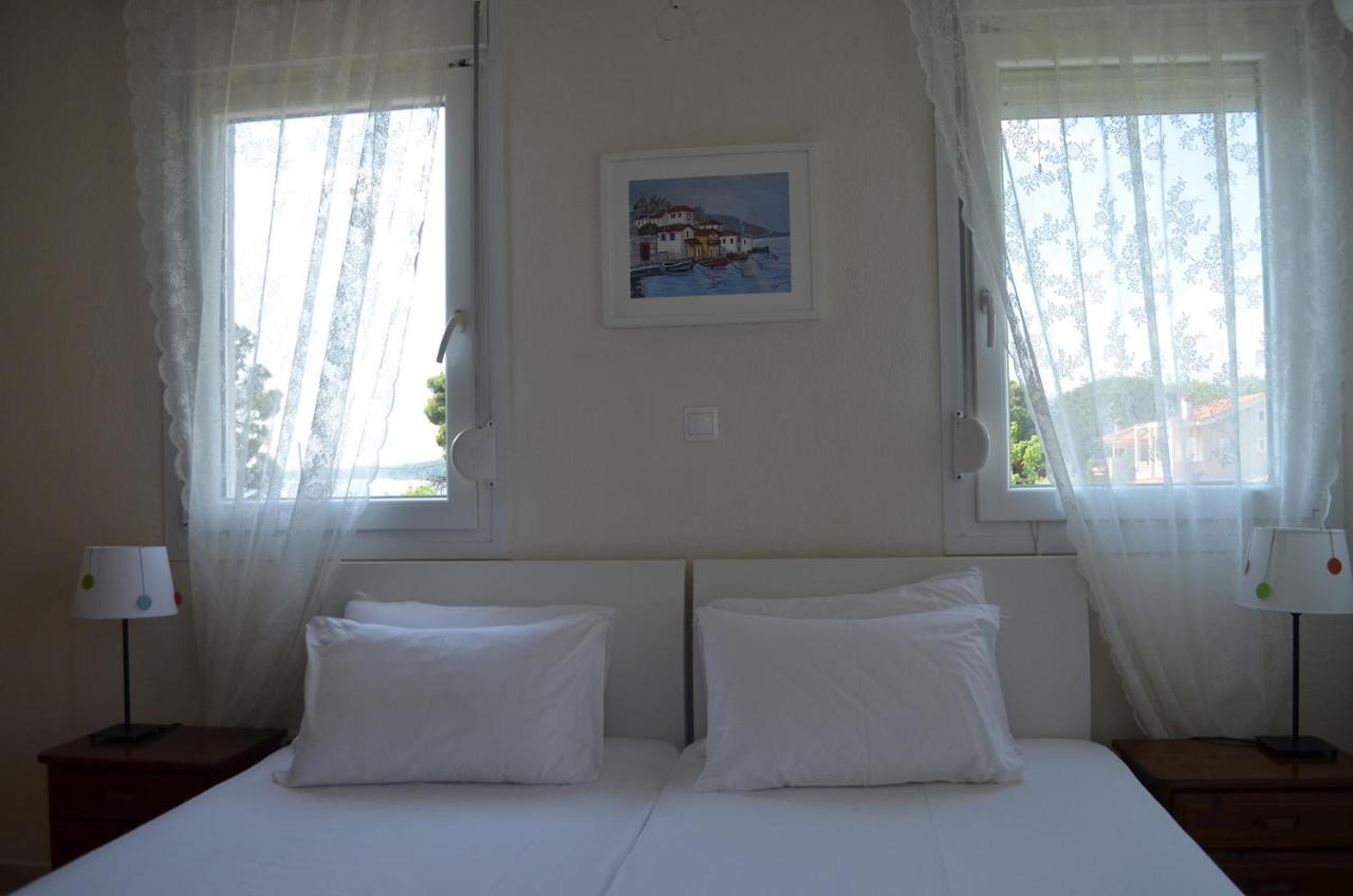 Lemon Beach Front Apartment, Nikiti Zewnętrze zdjęcie